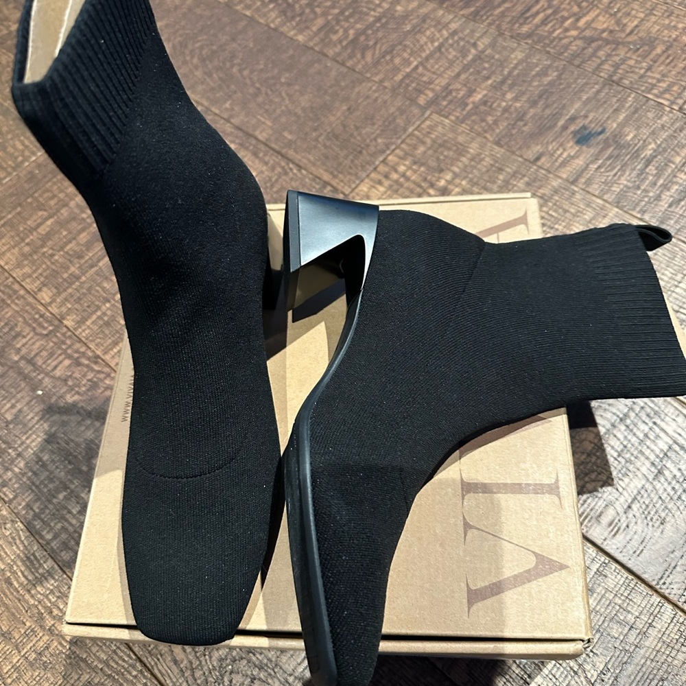 VIVAIA Regina Pro Square-Toe Block Heeled Boots, Water-Repellent, Size US 7.5